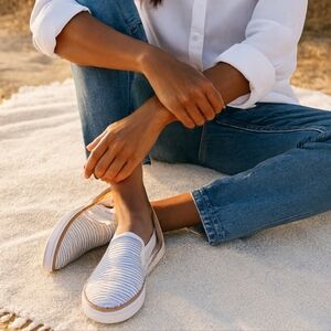 American Eagle Striped Slip-On Loafers Canvas Shoes Flats for Women Sz 7.5